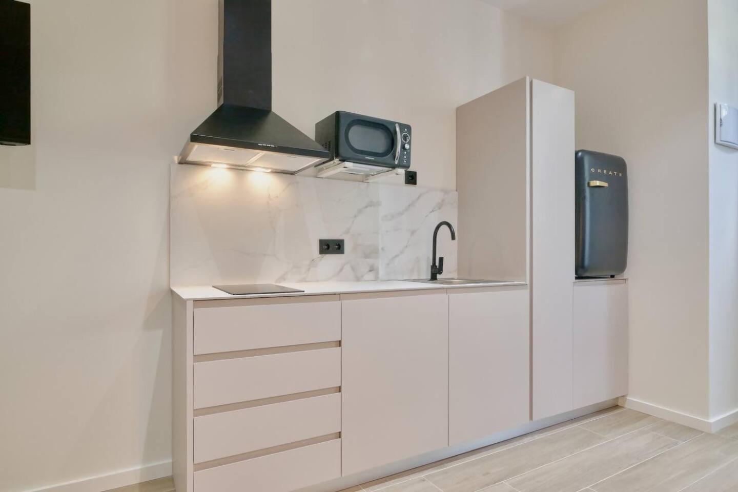 Romantic N6 Oceanografico Virkin Apartment