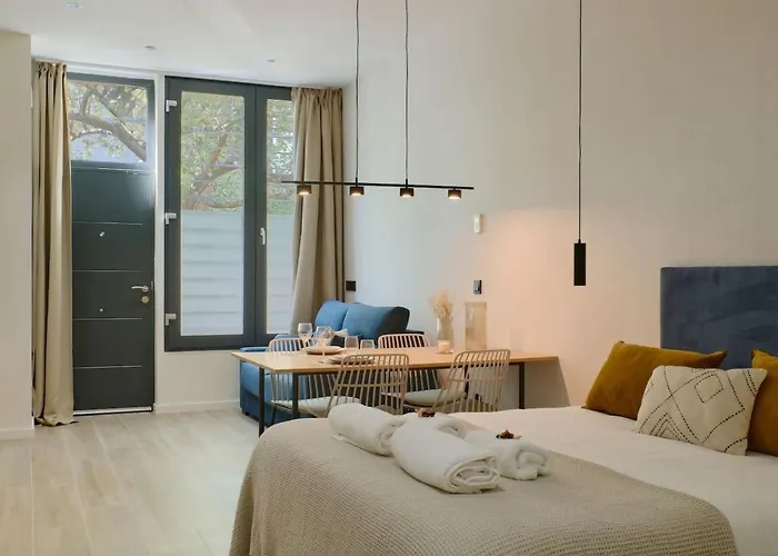 Romantic Apartment N6 Oceanografico Virkin Suites